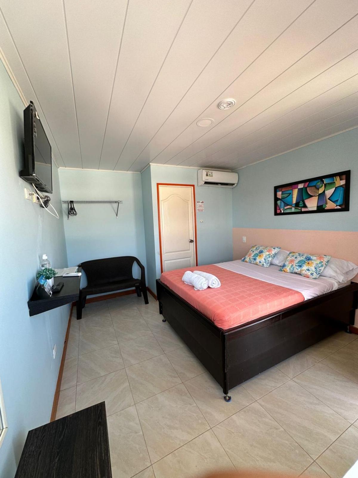 Victoria'S Gennie Bay Village Hostal Сан-Андрес Экстерьер фото